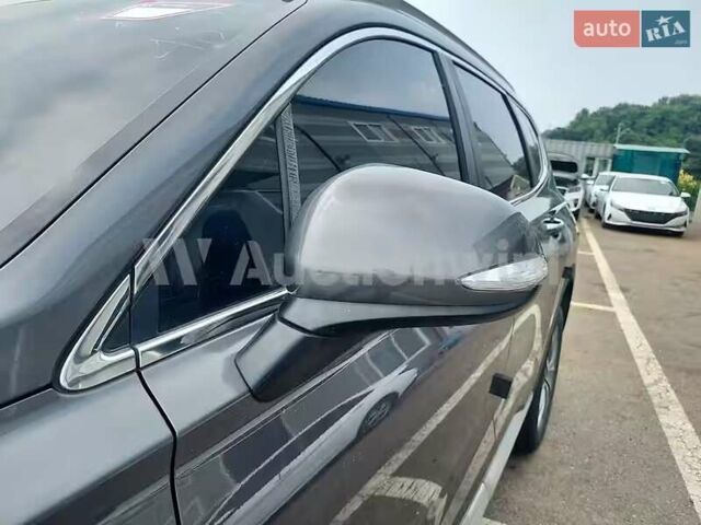 Сірий Хендай Санта Фе, об'ємом двигуна 2 л та пробігом 90 тис. км за 12900 $, фото 29 на Automoto.ua