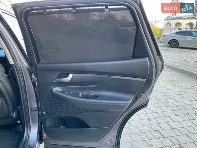 Серый Хендай Санта Фе, объемом двигателя 2.2 л и пробегом 153 тыс. км за 29400 $, фото 81 на Automoto.ua