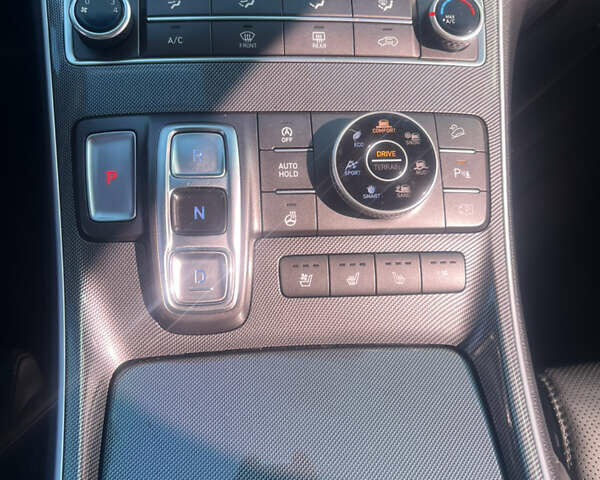 Серый Хендай Санта Фе, объемом двигателя 2.15 л и пробегом 73 тыс. км за 32900 $, фото 9 на Automoto.ua