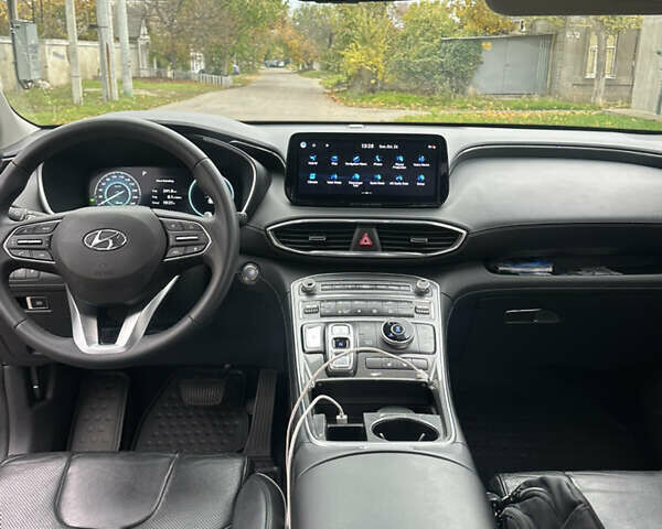 Серый Хендай Санта Фе, объемом двигателя 1.6 л и пробегом 70 тыс. км за 32300 $, фото 17 на Automoto.ua