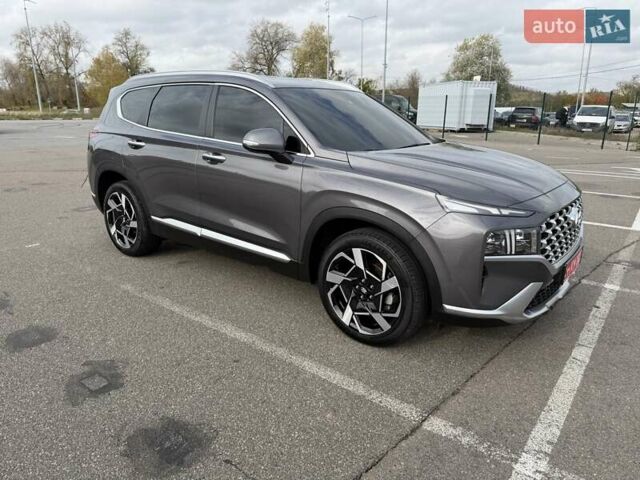 Серый Хендай Санта Фе, объемом двигателя 2.15 л и пробегом 114 тыс. км за 31800 $, фото 2 на Automoto.ua