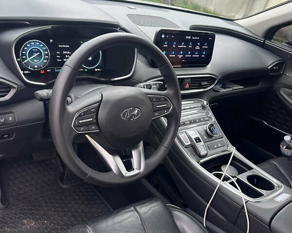 Серый Хендай Санта Фе, объемом двигателя 1.6 л и пробегом 70 тыс. км за 32300 $, фото 18 на Automoto.ua