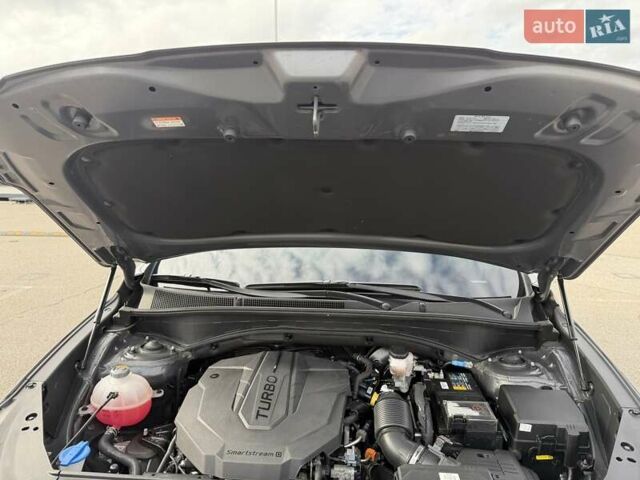 Серый Хендай Санта Фе, объемом двигателя 2.15 л и пробегом 114 тыс. км за 31800 $, фото 9 на Automoto.ua