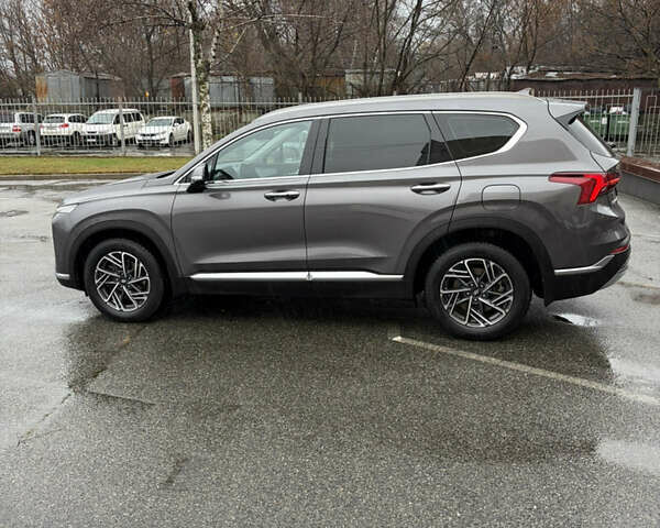 Серый Хендай Санта Фе, объемом двигателя 2.15 л и пробегом 110 тыс. км за 38000 $, фото 2 на Automoto.ua