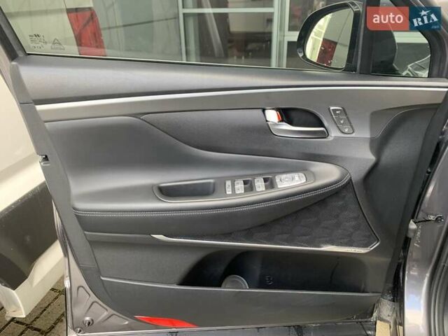 Серый Хендай Санта Фе, объемом двигателя 2.15 л и пробегом 34 тыс. км за 38500 $, фото 21 на Automoto.ua