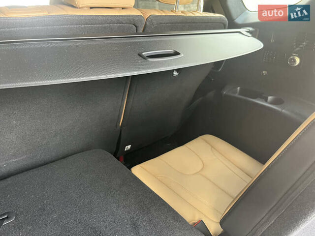 Серый Хендай Санта Фе, объемом двигателя 2.15 л и пробегом 71 тыс. км за 37777 $, фото 16 на Automoto.ua