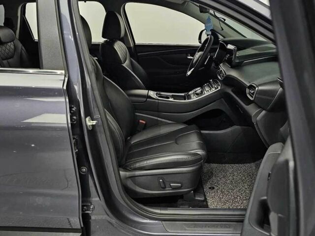 Серый Хендай Санта Фе, объемом двигателя 2.2 л и пробегом 34 тыс. км за 18300 $, фото 10 на Automoto.ua