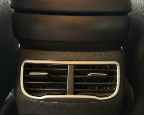 Серый Хендай Санта Фе, объемом двигателя 2.15 л и пробегом 110 тыс. км за 38000 $, фото 18 на Automoto.ua