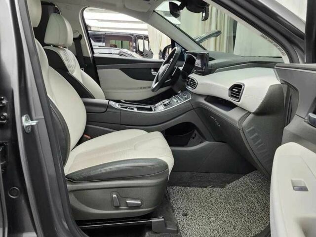 Сірий Хендай Санта Фе, об'ємом двигуна 2.2 л та пробігом 43 тис. км за 19600 $, фото 4 на Automoto.ua