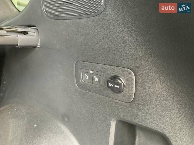 Серый Хендай Санта Фе, объемом двигателя 2.15 л и пробегом 34 тыс. км за 38500 $, фото 50 на Automoto.ua