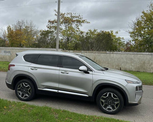 Серый Хендай Санта Фе, объемом двигателя 1.6 л и пробегом 70 тыс. км за 32300 $, фото 22 на Automoto.ua