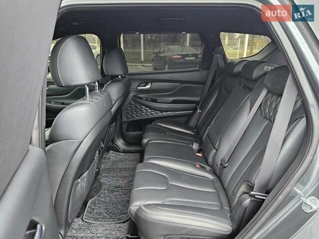 Сірий Хендай Санта Фе, об'ємом двигуна 2.15 л та пробігом 150 тис. км за 29900 $, фото 25 на Automoto.ua