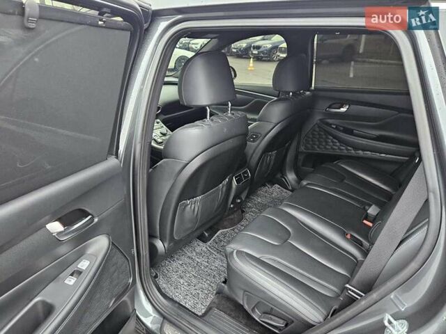 Сірий Хендай Санта Фе, об'ємом двигуна 2.15 л та пробігом 150 тис. км за 29900 $, фото 24 на Automoto.ua