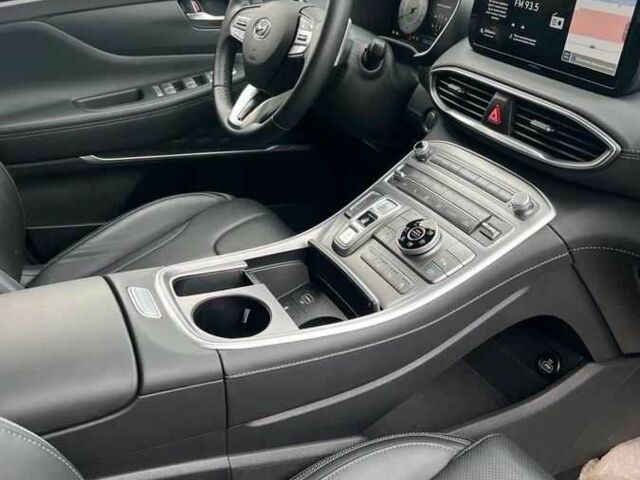 Сірий Хендай Санта Фе, об'ємом двигуна 2.5 л та пробігом 50 тис. км за 20000 $, фото 3 на Automoto.ua