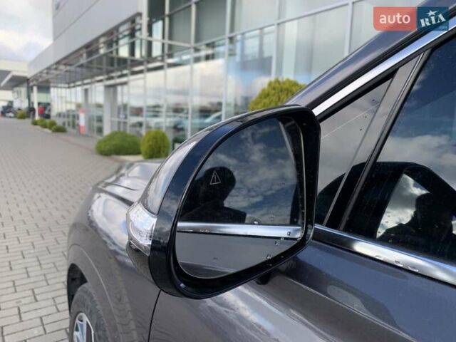 Серый Хендай Санта Фе, объемом двигателя 2.15 л и пробегом 34 тыс. км за 38500 $, фото 14 на Automoto.ua