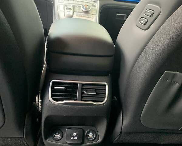 Серый Хендай Санта Фе, объемом двигателя 2.15 л и пробегом 34 тыс. км за 38500 $, фото 46 на Automoto.ua