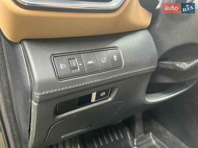 Серый Хендай Санта Фе, объемом двигателя 2.15 л и пробегом 71 тыс. км за 37777 $, фото 41 на Automoto.ua