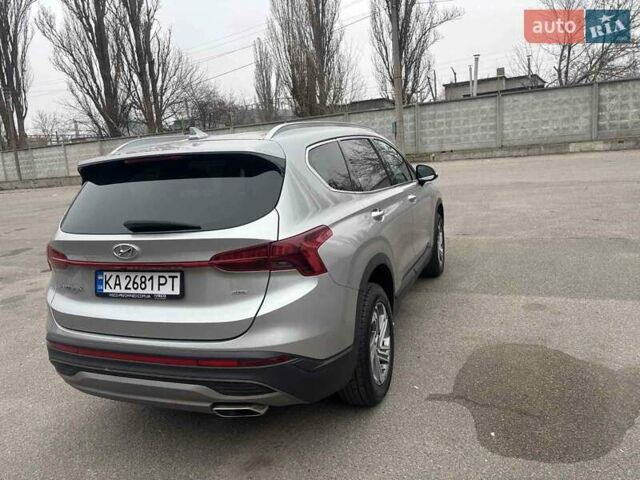 Серый Хендай Санта Фе, объемом двигателя 2.5 л и пробегом 62 тыс. км за 27900 $, фото 4 на Automoto.ua