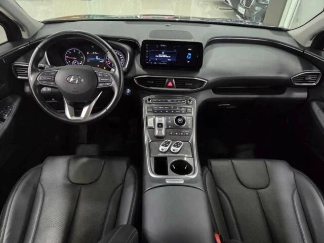 Серый Хендай Санта Фе, объемом двигателя 2.2 л и пробегом 13 тыс. км за 18380 $, фото 2 на Automoto.ua