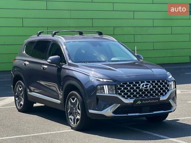 Серый Хендай Санта Фе, объемом двигателя 1.6 л и пробегом 29 тыс. км за 37999 $, фото 2 на Automoto.ua