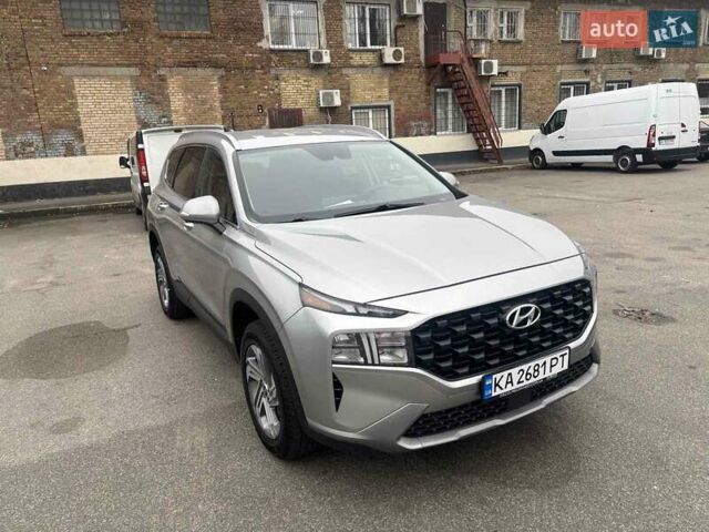 Серый Хендай Санта Фе, объемом двигателя 2.5 л и пробегом 62 тыс. км за 27900 $, фото 2 на Automoto.ua