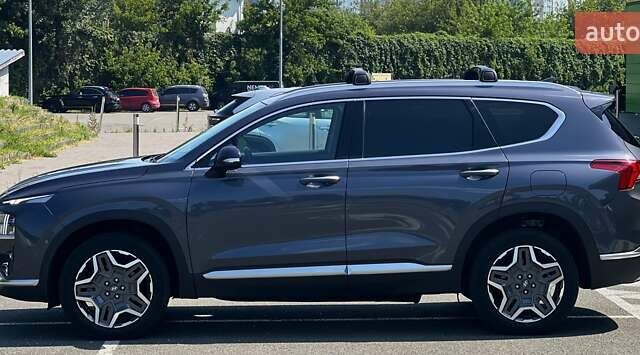 Серый Хендай Санта Фе, объемом двигателя 1.6 л и пробегом 29 тыс. км за 37999 $, фото 4 на Automoto.ua