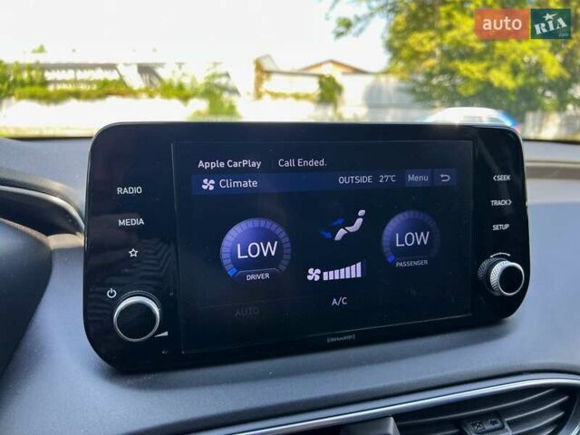 Серый Хендай Санта Фе, объемом двигателя 1.6 л и пробегом 29 тыс. км за 37999 $, фото 39 на Automoto.ua