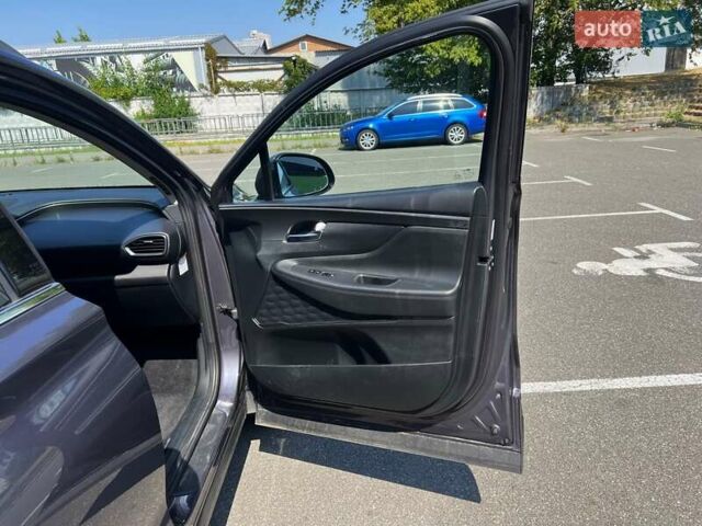 Серый Хендай Санта Фе, объемом двигателя 1.6 л и пробегом 29 тыс. км за 37999 $, фото 35 на Automoto.ua