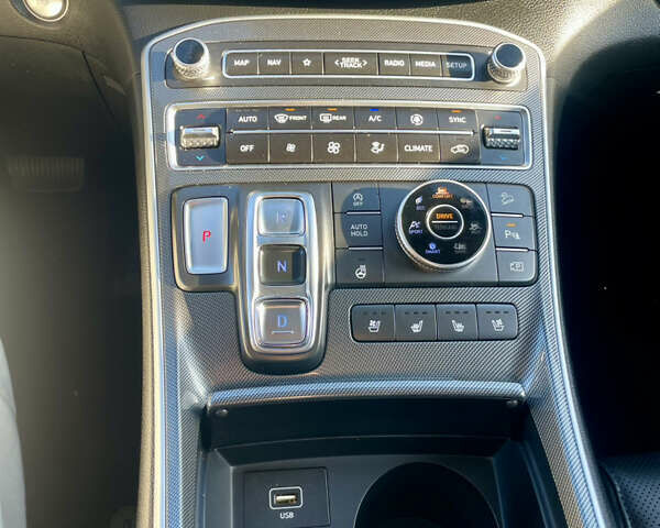 Серый Хендай Санта Фе, объемом двигателя 2.15 л и пробегом 169 тыс. км за 33950 $, фото 39 на Automoto.ua