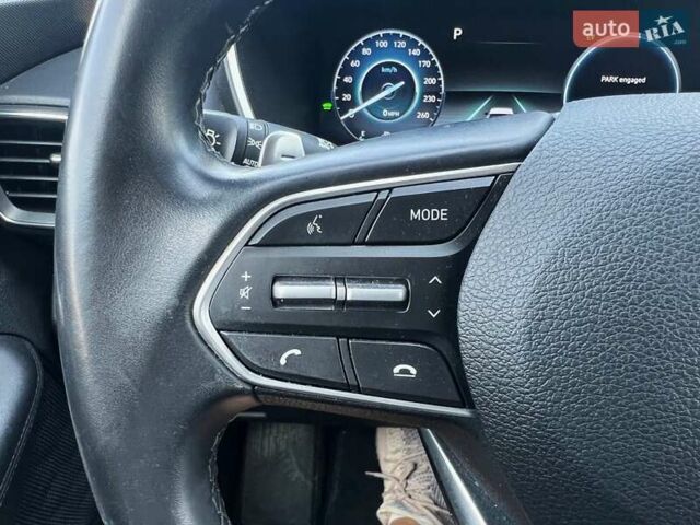 Серый Хендай Санта Фе, объемом двигателя 1.6 л и пробегом 29 тыс. км за 37999 $, фото 20 на Automoto.ua