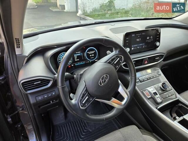 Серый Хендай Санта Фе, объемом двигателя 1.6 л и пробегом 45 тыс. км за 32900 $, фото 8 на Automoto.ua