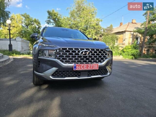 Серый Хендай Санта Фе, объемом двигателя 1.6 л и пробегом 45 тыс. км за 32900 $, фото 1 на Automoto.ua