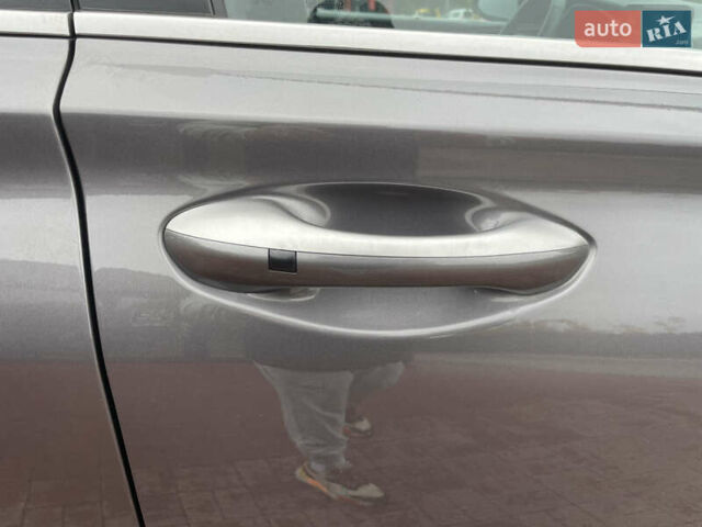 Серый Хендай Санта Фе, объемом двигателя 2.15 л и пробегом 169 тыс. км за 32550 $, фото 22 на Automoto.ua