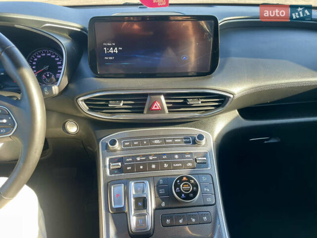 Серый Хендай Санта Фе, объемом двигателя 2.15 л и пробегом 169 тыс. км за 33950 $, фото 34 на Automoto.ua