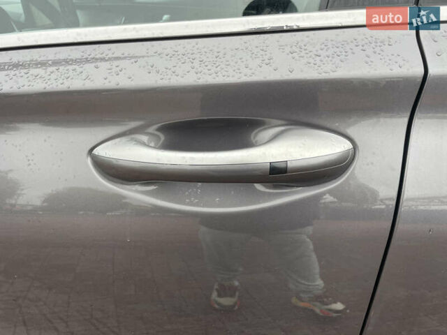 Серый Хендай Санта Фе, объемом двигателя 2.15 л и пробегом 169 тыс. км за 32550 $, фото 23 на Automoto.ua