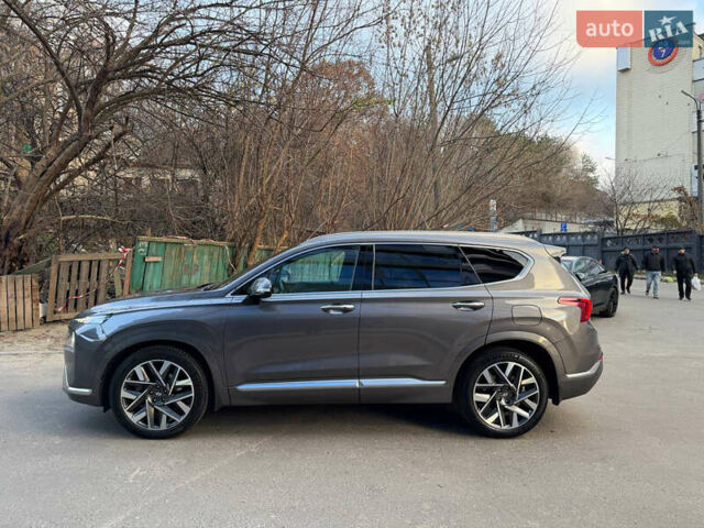 Серый Хендай Санта Фе, объемом двигателя 2.15 л и пробегом 44 тыс. км за 40500 $, фото 4 на Automoto.ua