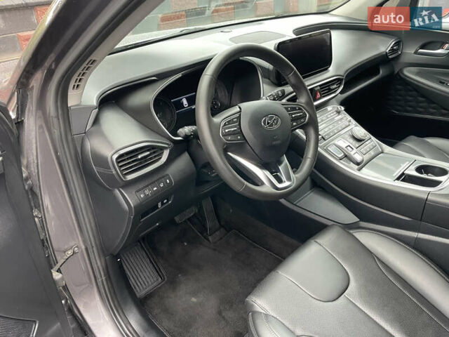 Серый Хендай Санта Фе, объемом двигателя 2.15 л и пробегом 169 тыс. км за 32550 $, фото 41 на Automoto.ua