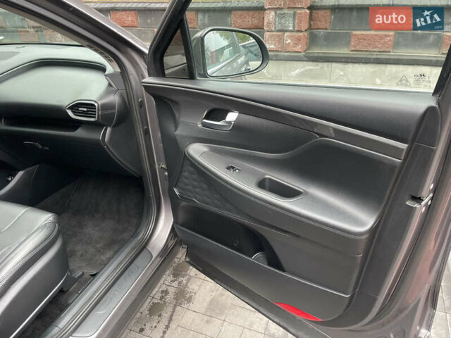 Серый Хендай Санта Фе, объемом двигателя 2.15 л и пробегом 169 тыс. км за 32550 $, фото 37 на Automoto.ua