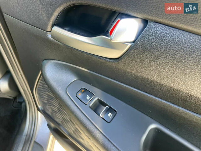 Серый Хендай Санта Фе, объемом двигателя 2.15 л и пробегом 169 тыс. км за 33950 $, фото 44 на Automoto.ua