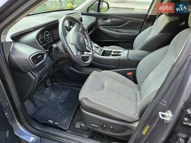 Серый Хендай Санта Фе, объемом двигателя 1.6 л и пробегом 45 тыс. км за 32900 $, фото 10 на Automoto.ua