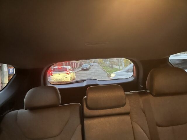 Серый Хендай Санта Фе, объемом двигателя 0 л и пробегом 84 тыс. км за 28300 $, фото 11 на Automoto.ua