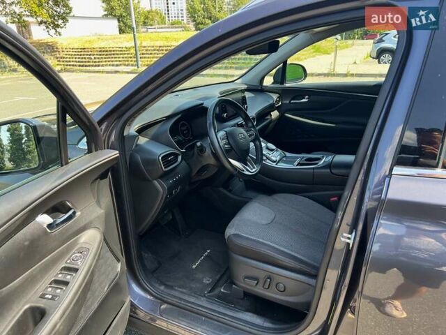 Серый Хендай Санта Фе, объемом двигателя 1.6 л и пробегом 29 тыс. км за 37999 $, фото 26 на Automoto.ua