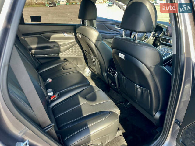 Серый Хендай Санта Фе, объемом двигателя 2.15 л и пробегом 169 тыс. км за 33950 $, фото 23 на Automoto.ua