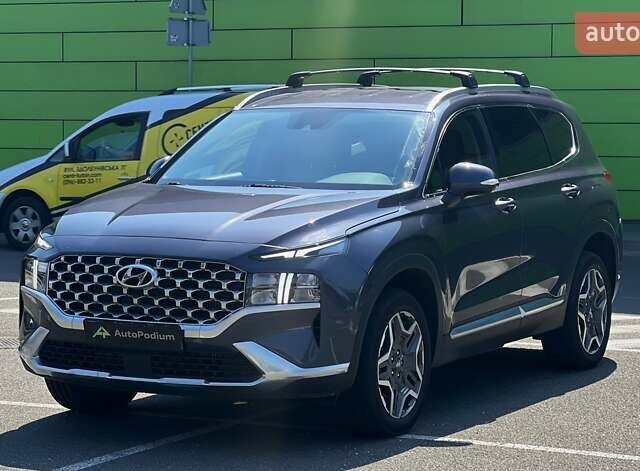 Серый Хендай Санта Фе, объемом двигателя 1.6 л и пробегом 29 тыс. км за 37999 $, фото 1 на Automoto.ua