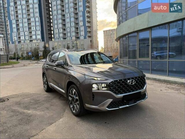 Сірий Хендай Санта Фе, об'ємом двигуна 2.15 л та пробігом 44 тис. км за 41800 $, фото 2 на Automoto.ua