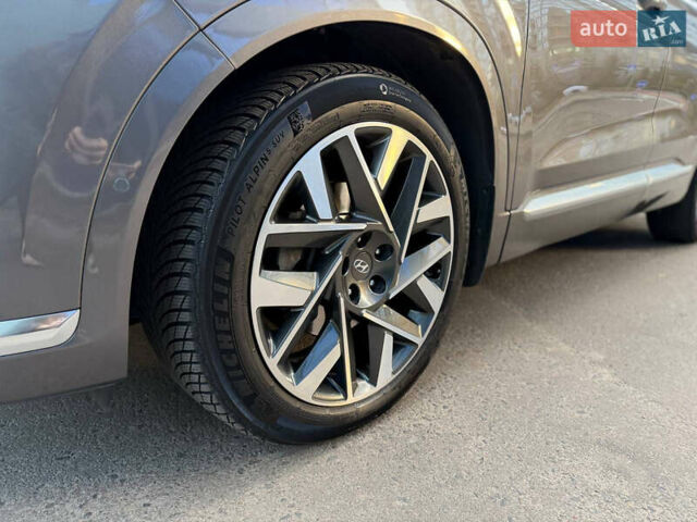 Серый Хендай Санта Фе, объемом двигателя 2.15 л и пробегом 44 тыс. км за 40500 $, фото 13 на Automoto.ua