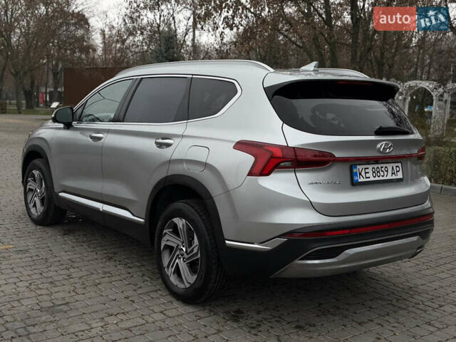 Серый Хендай Санта Фе, объемом двигателя 2.5 л и пробегом 63 тыс. км за 28900 $, фото 7 на Automoto.ua