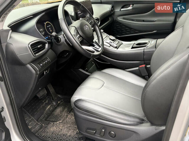 Серый Хендай Санта Фе, объемом двигателя 2.5 л и пробегом 63 тыс. км за 28900 $, фото 11 на Automoto.ua