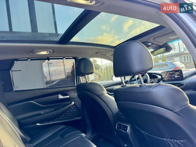 Серый Хендай Санта Фе, объемом двигателя 1.6 л и пробегом 51 тыс. км за 37900 $, фото 39 на Automoto.ua