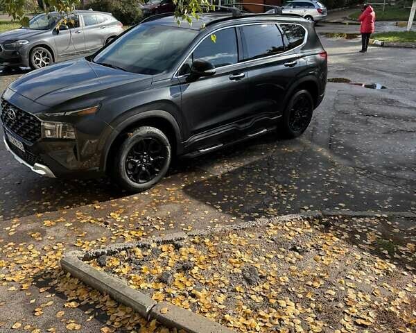 Серый Хендай Санта Фе, объемом двигателя 2.5 л и пробегом 18 тыс. км за 32400 $, фото 2 на Automoto.ua